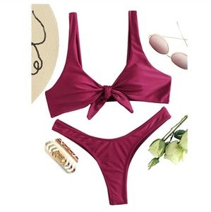 Cheeky burgundy knotted bikini